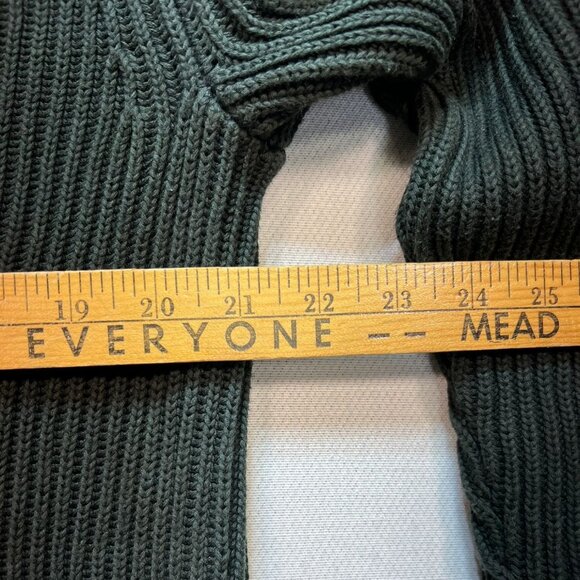 Calvin Klein Mens V-Neck Sweater Large Green Ribbed Knit Pullover Cozy Casual - Picture 6 of 9